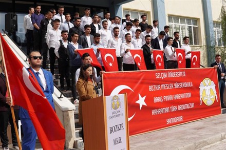 Selçuk Üniversitesi Bozkır Meslek Yüksek Okulu olarak "Barış Pınarı Harekâtına Destek Programı ve Yürüyüşünü" gerçekleştirdik.